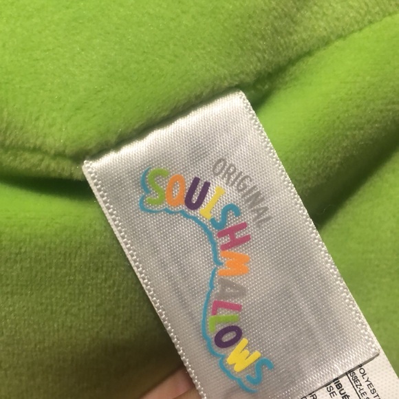 SQUISHMALLOW Nellie the Parakeet “First to Market” - Picture 7 of 9